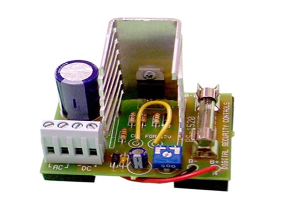 Fuente 12V. 1.5 Amp.