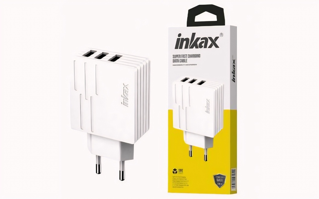 Cargador De Pared 28W 3x USB-A Color: Blanco